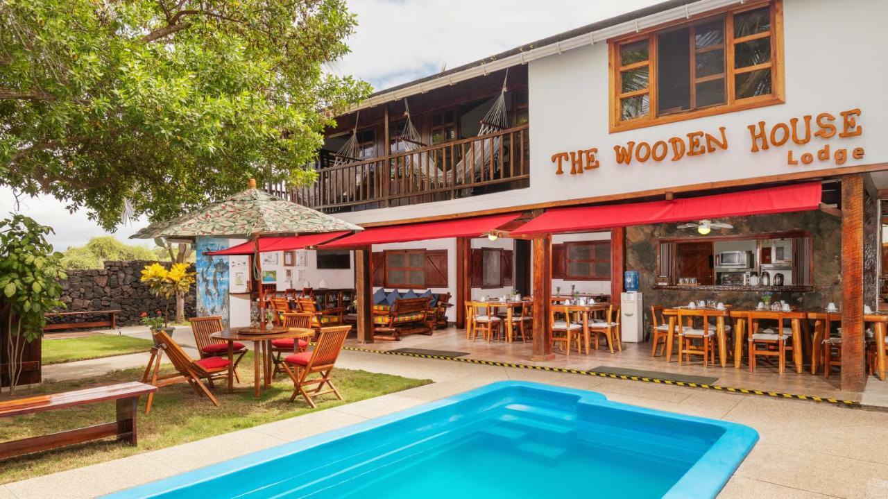 The Wooden House Hotel Пуерто Виламил Екстериор снимка